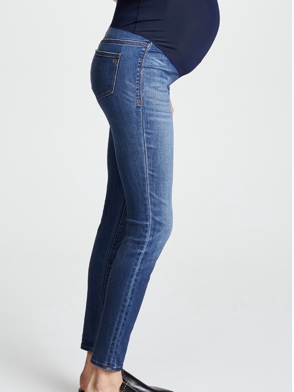 Madewell Skinny Maternity Jeans in Medium Blue Wash - Picture 3 of 10